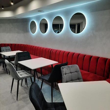 Red Cube Hotel Kamenets-Podolsk Eksteriør bilde
