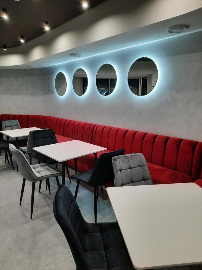 Red Cube Hotel Kamenets-Podolsk Eksteriør bilde